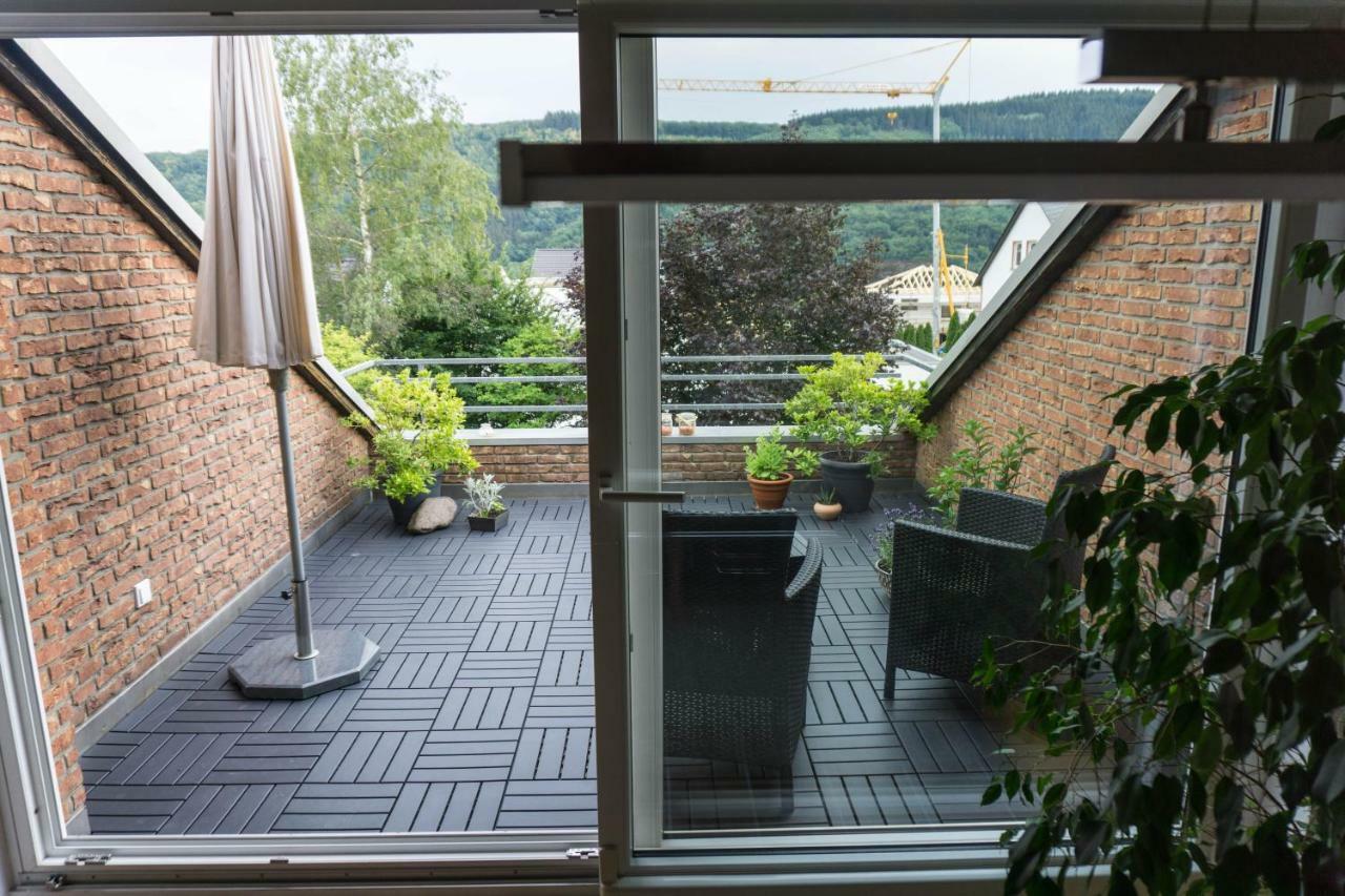 Moderne 70 Qm Wohnung Mit Grosser Dachterrasse Kinheim Exteriér fotografie